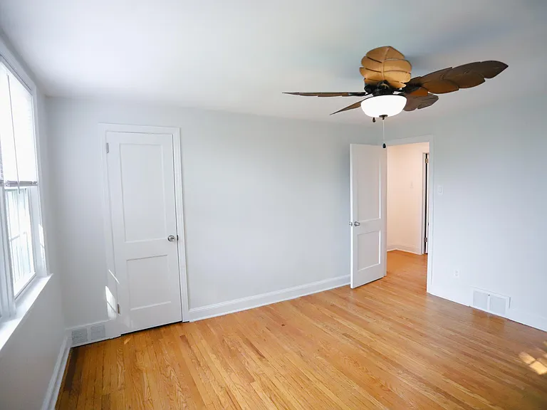 121 Alverstone Rd — Photo 16