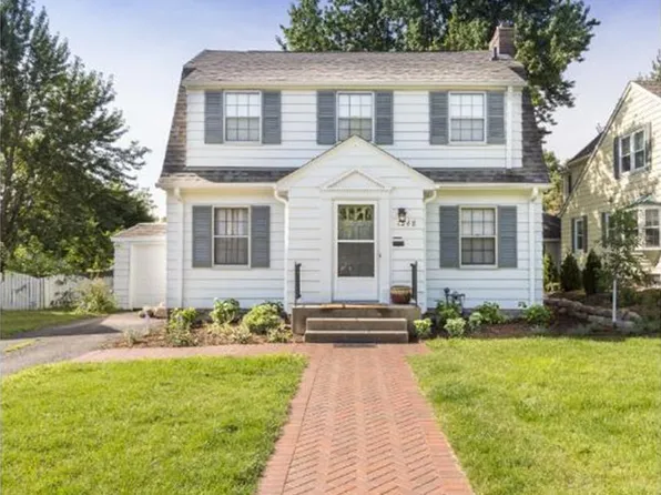 1348 Idaho Ave W, Falcon Heights, MN 55108