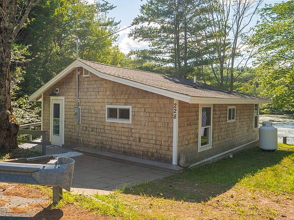 5th image of 228 Waterboro Road