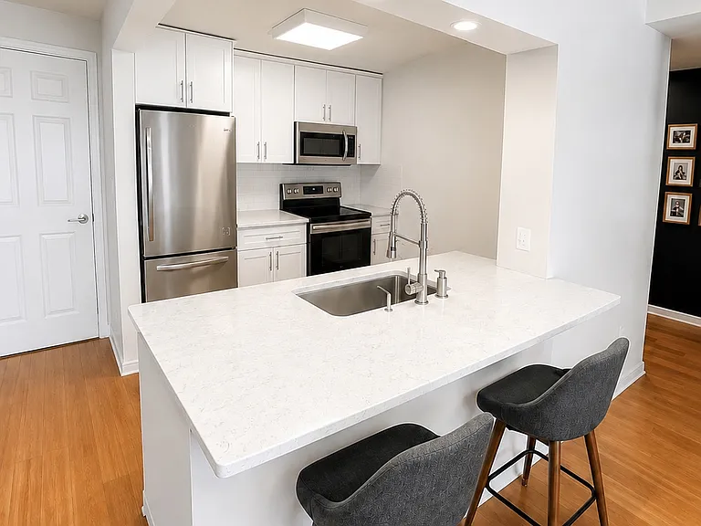 2303 City Pl — Photo 3