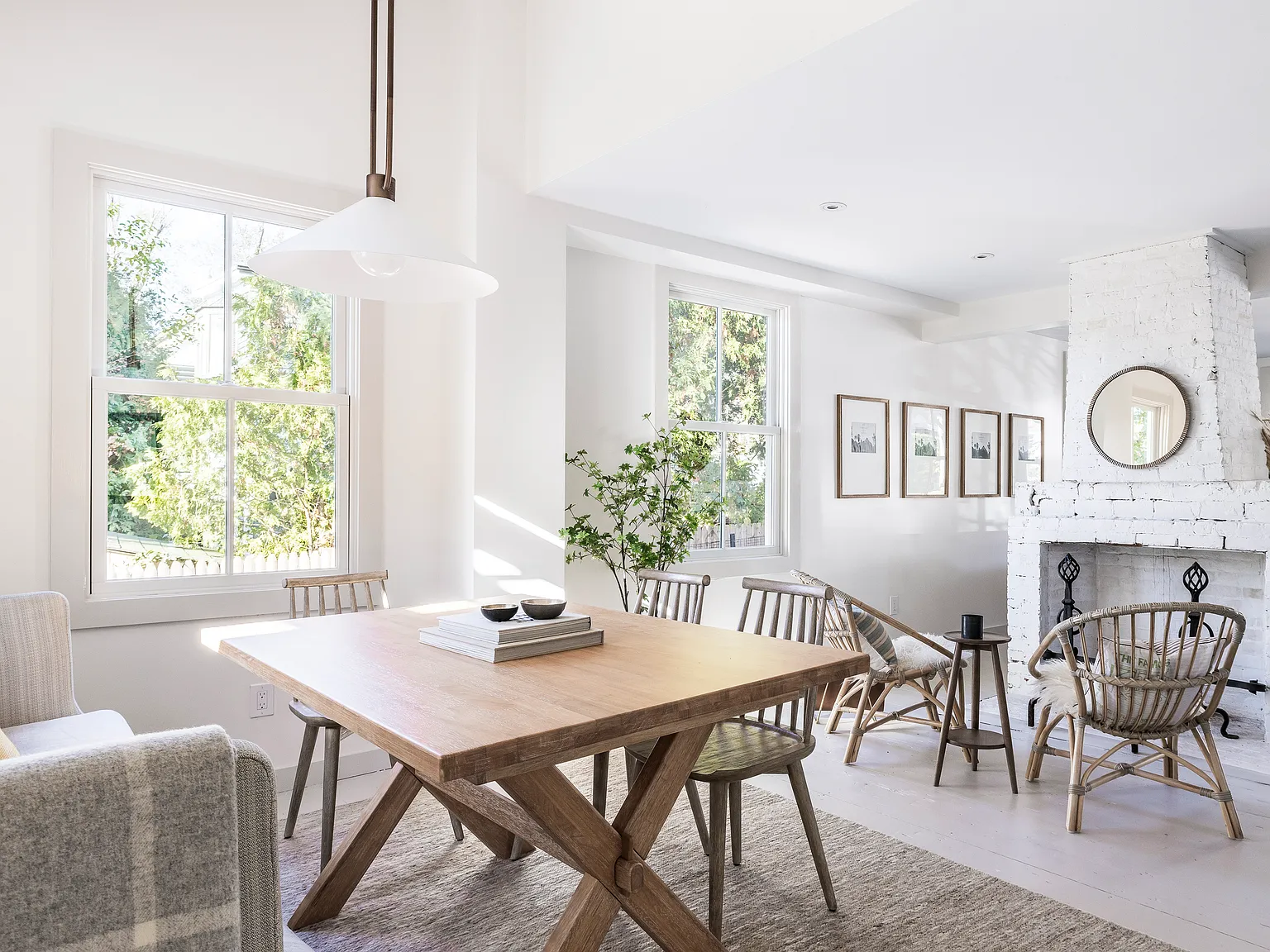 Historic Sag Harbor Village Cottage — Photo 1