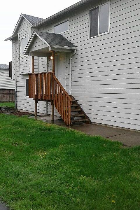 side entrance view