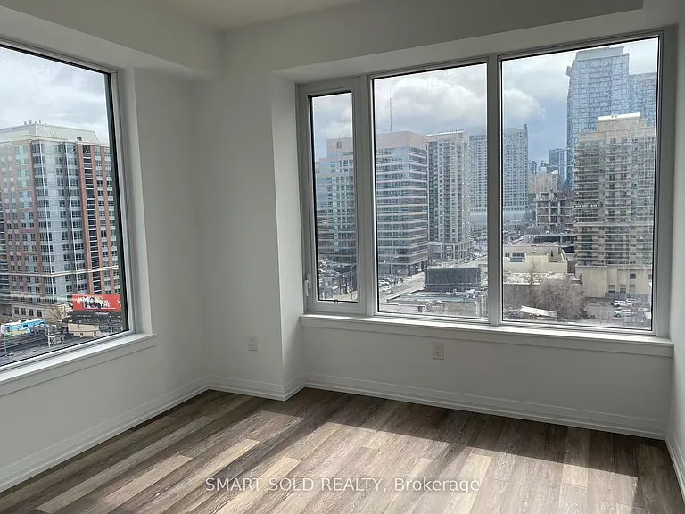 75 Canterbury Pl #1002 — Photo 6