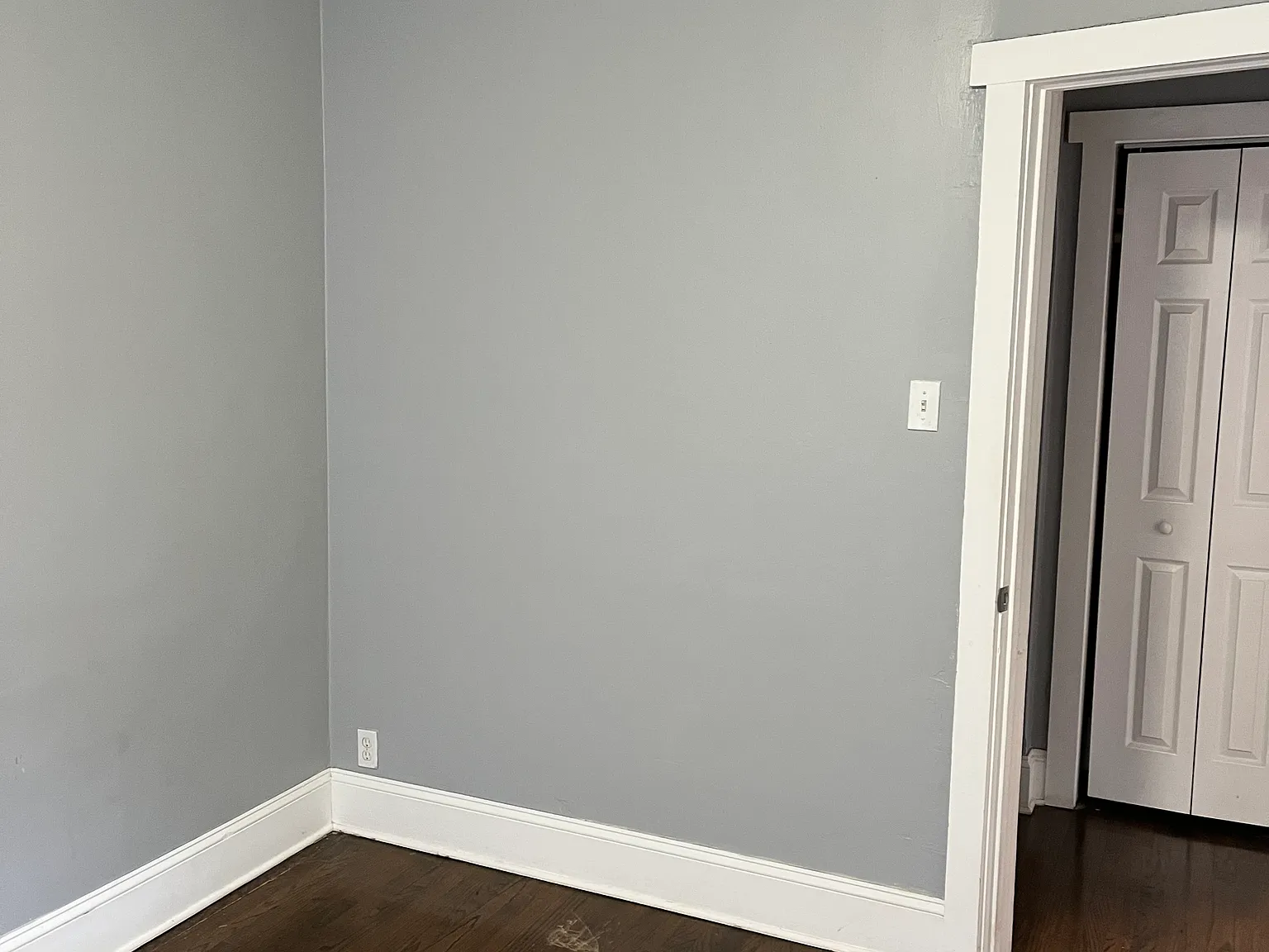 7935 S Woodlawn Ave — Photo 3