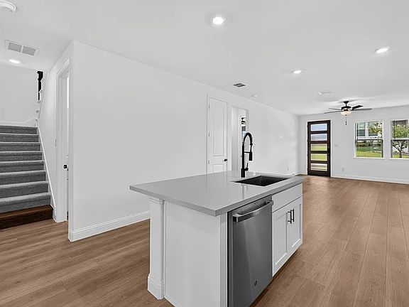 4th image of 1105 Beebalm Mews