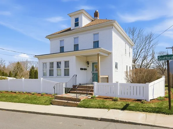 42 Stafford St, Plymouth, MA 02360