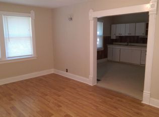 917 NE Chester Ave, Topeka, KS 66616