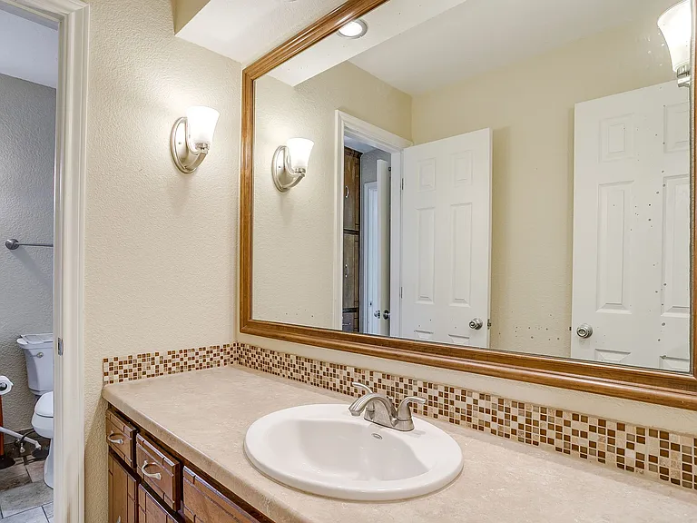 1804 Impala Dr — Photo 15
