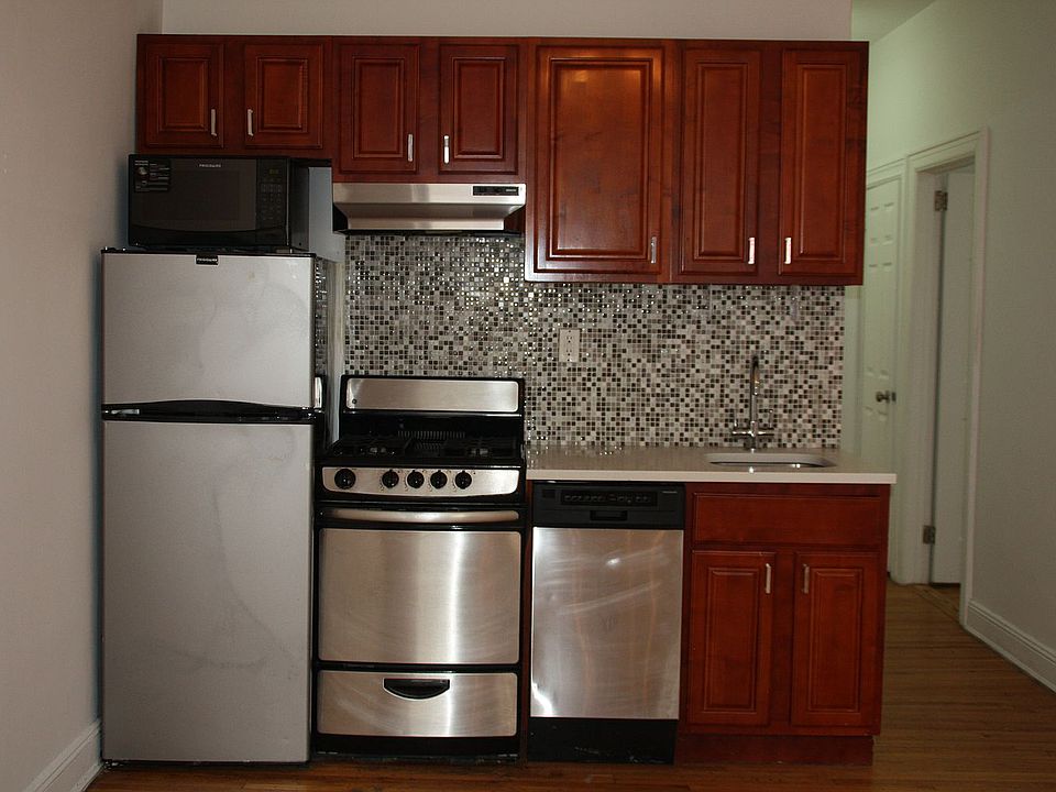 1st image of 176 Delancey St APT 3F