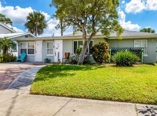 234/236 E Colonia Ln, Nokomis, FL 34275