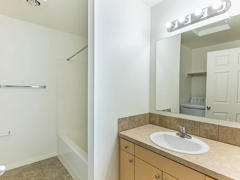 Stoneplace Apartment Homes — Photo 35