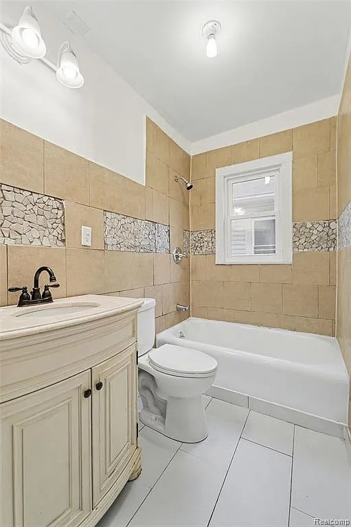 2 bed, 1038 sqft, $1,250 — Photo 3