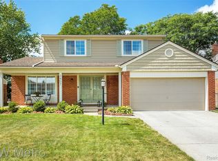 3407 Eagle Dr, Troy, MI