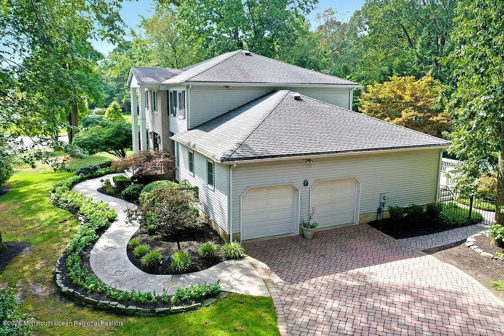 14 Kingswood Way photo 1