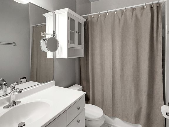 3rd image of 3807 N Campbell Ave #2