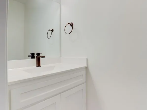 706 W 54th St S, Sand Springs, OK 74063