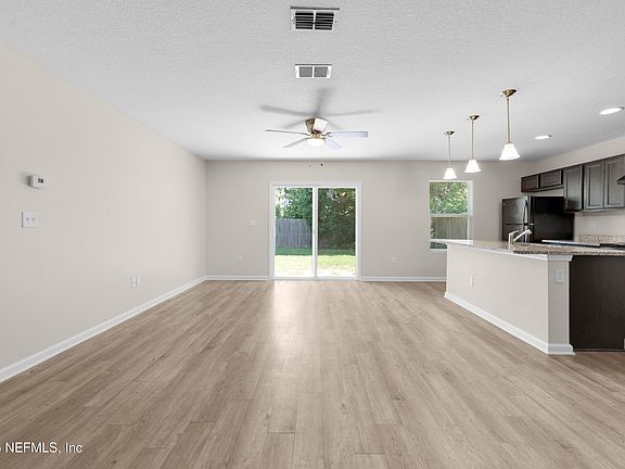 5th image of 7529 HARE Avenue