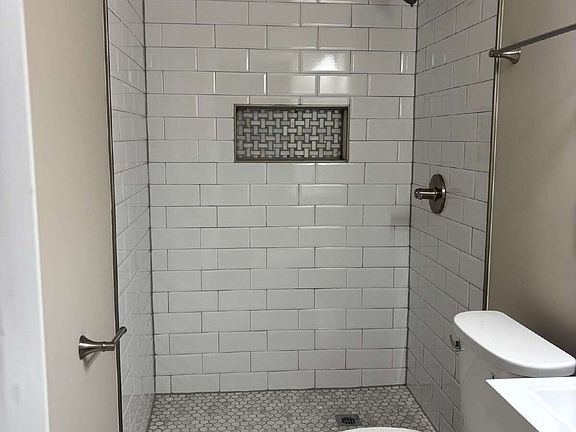 4th image of 3775 Ashburn St