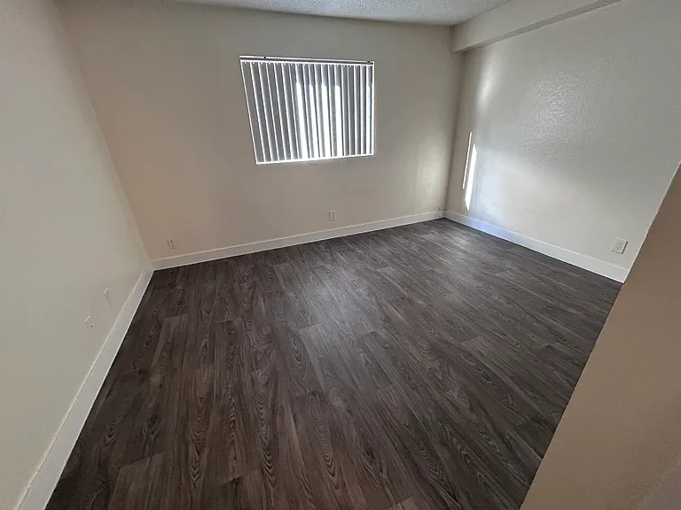4060 Marlborough Ave #3 — Photo 8