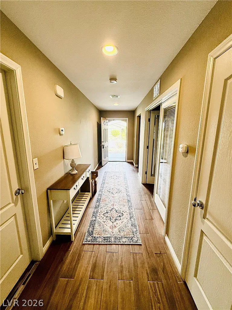 2 bed, 2.0 bath, 1540 sqft, $1,900 — Photo 3