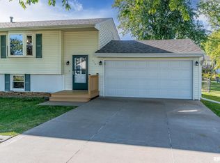319 E Lauretta St, Blue Grass, IA 52726
