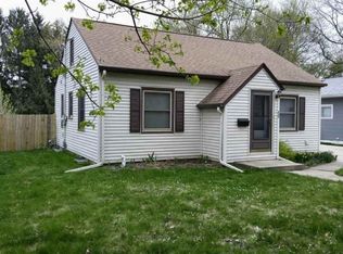 460 N Main St, Oregon, WI 53575