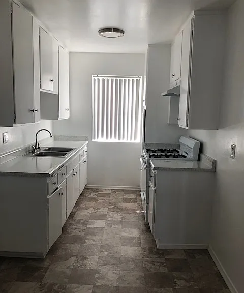Villa Los Pinos Apartments — Photo 1