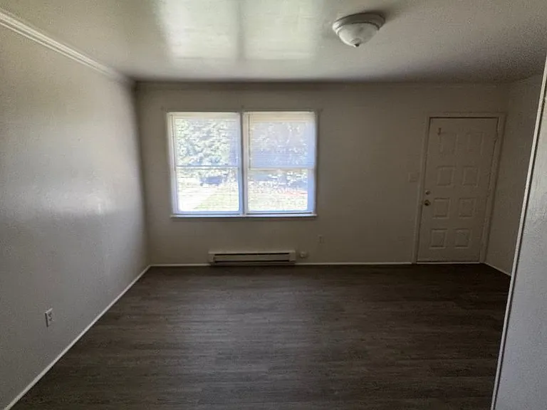 6016 Leo Dr — Photo 5