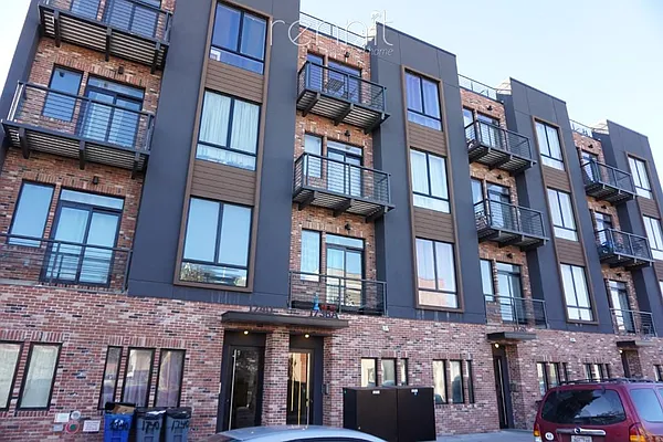 Rented by Rennit Inc. | media 38