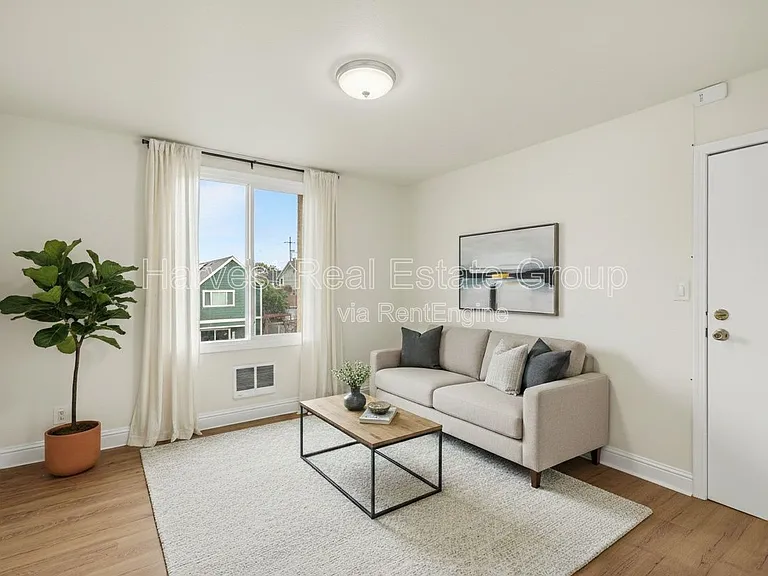 Peralta St — Photo 1
