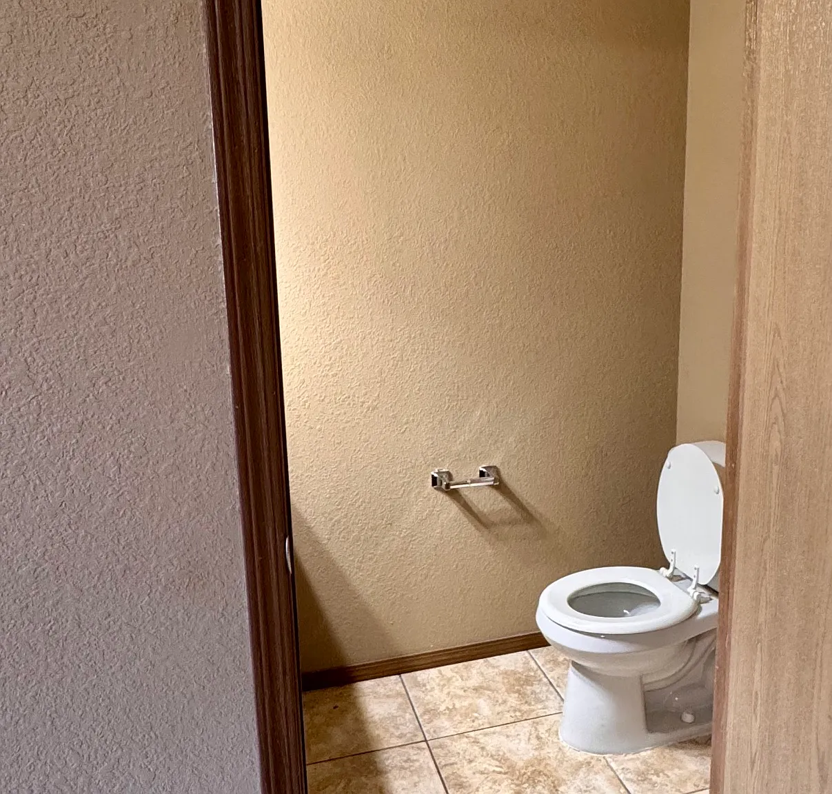 2 bed, 1.5 bath, $950 — Photo 3