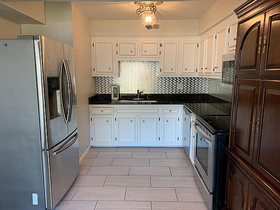 kitchen with all appliances provided