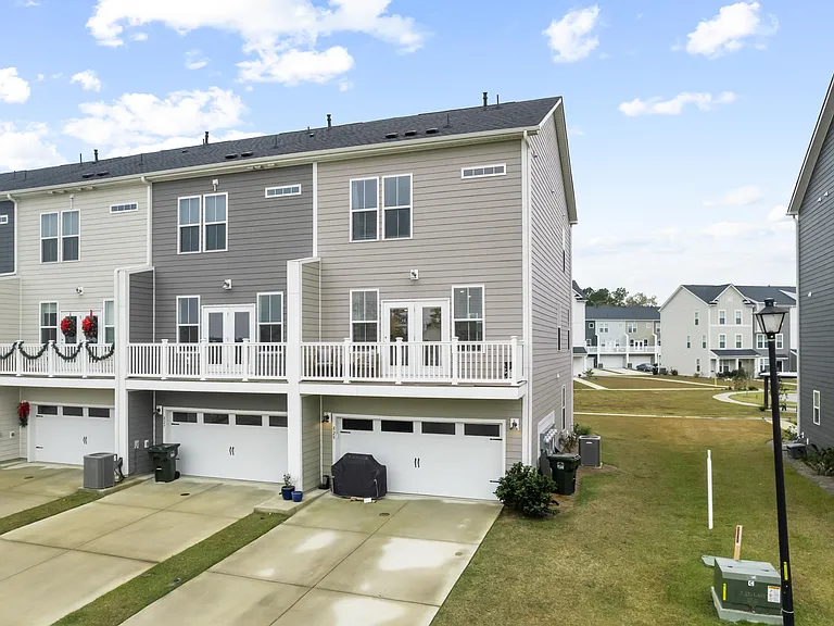 829 Recess Point Dr — Photo 41