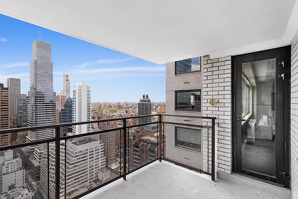 Sold by Compass | media 15