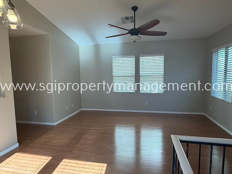 156 W Campbell Ct — Photo 6