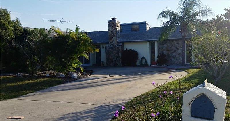 1st image of 13534 Garris Dr