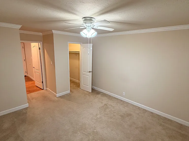Sunnyvale Terrace Apartments — Photo 17