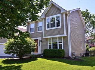 645 Red Barn Trl, Bolingbrook, IL 60490