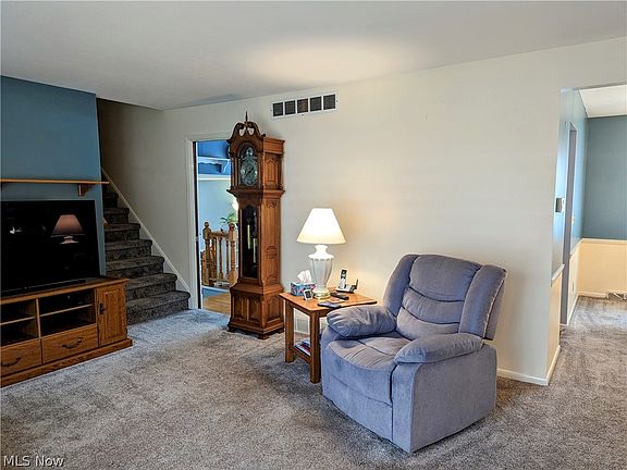 5th image of 6803 Bryant Ln