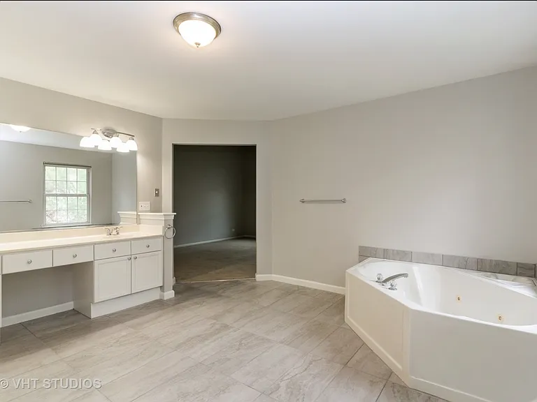 1522 Laurel Oaks Dr — Photo 9