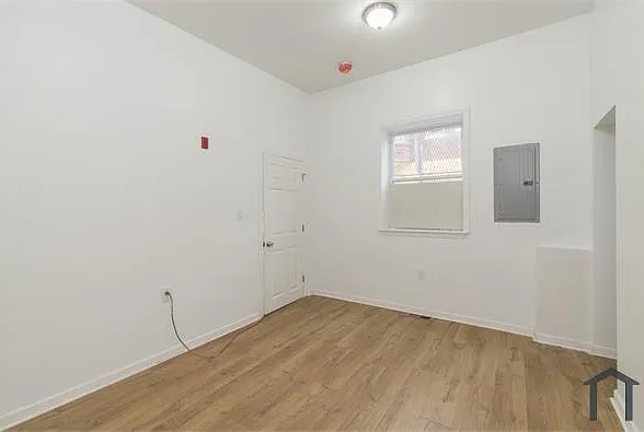 2225 W Lehigh Ave — Photo 16