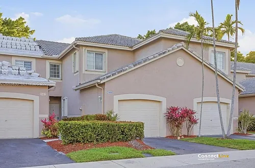 2066 Madeira Dr Photo 1