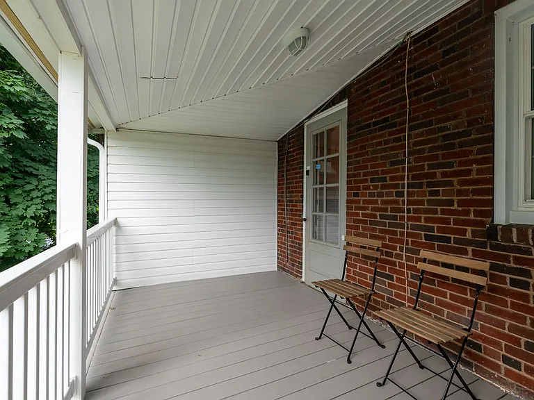 315 Frederick St #B — Photo 8