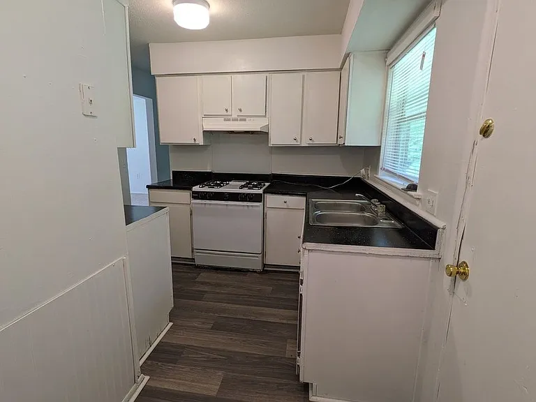 Blakewood — Photo 1