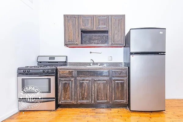 Rented by MySpaceNYC | media 16