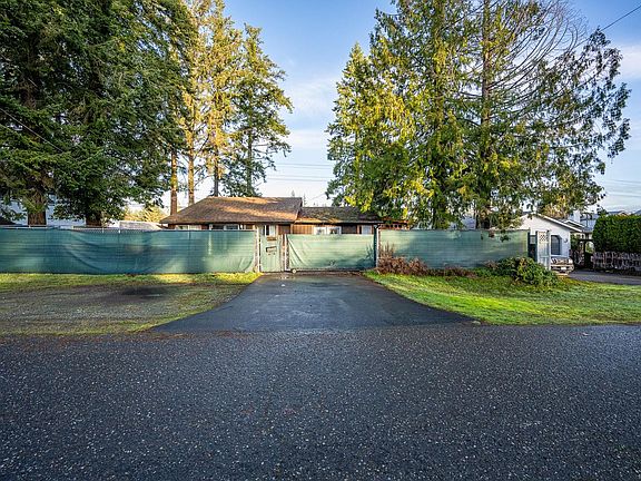 2nd image of 1576 Owen Rd