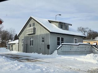 510 N Main St, Edgerton, WI 53534