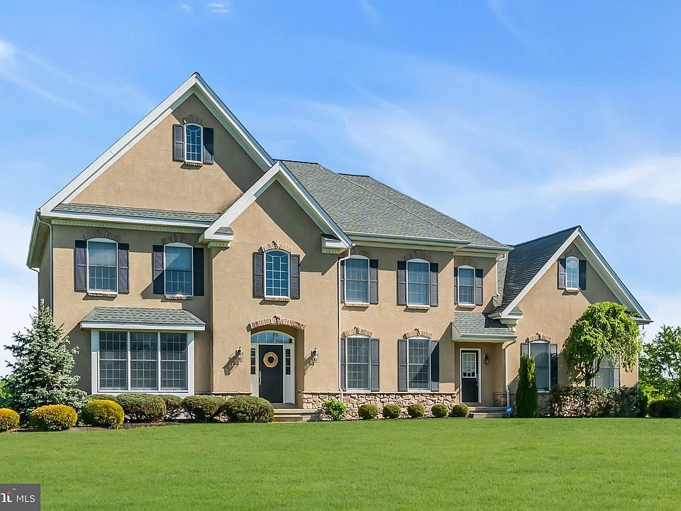 1st image of 42 Ridgeview Way