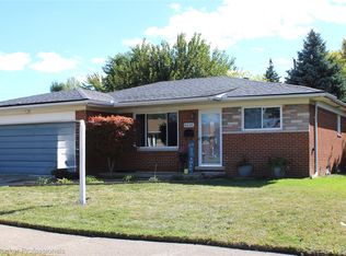 8210 Linda St, Warren, MI 48093