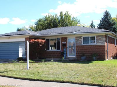 8210 Linda St, Warren, MI, 48093